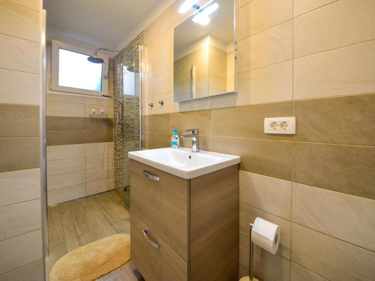 Holiday Home Matea By Interhome Риека Экстерьер фото